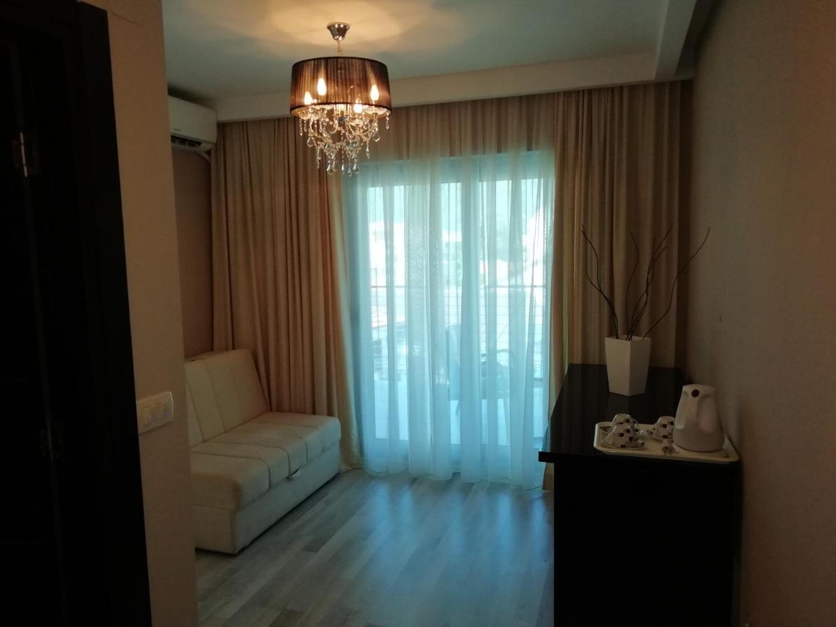 Apartments And Rooms Grand Palazzo Budva Eksteriør billede